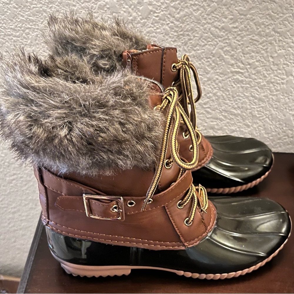 Brown and Black Duck Boots with Fur Trim - Picture 2 of 9